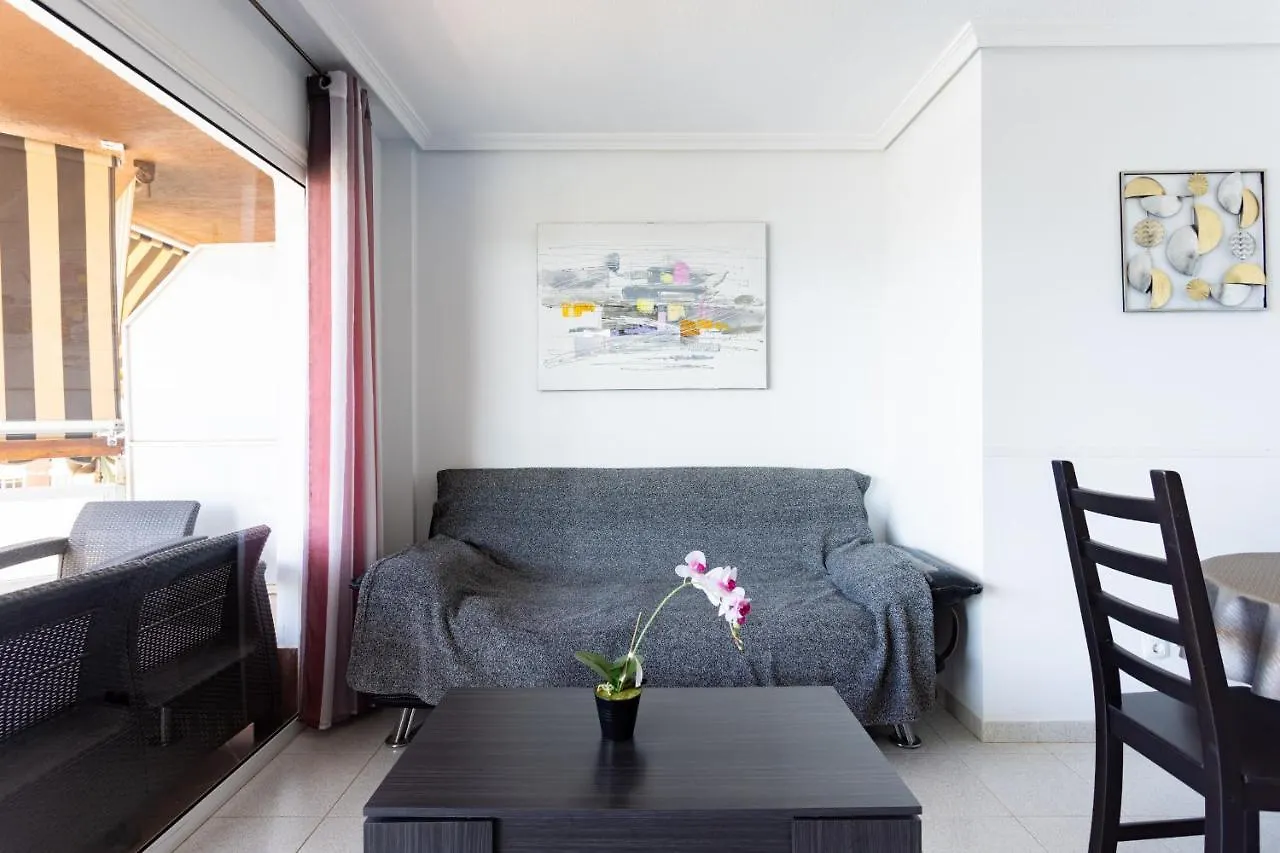 Black And White Apartment Free Wifi Лос Кристианос Испания