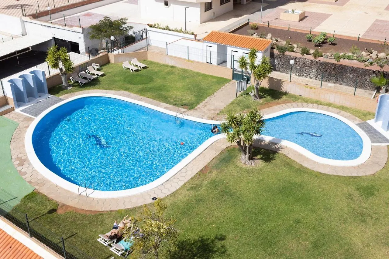Black And White Apartment Free Wifi Лос Кристианос